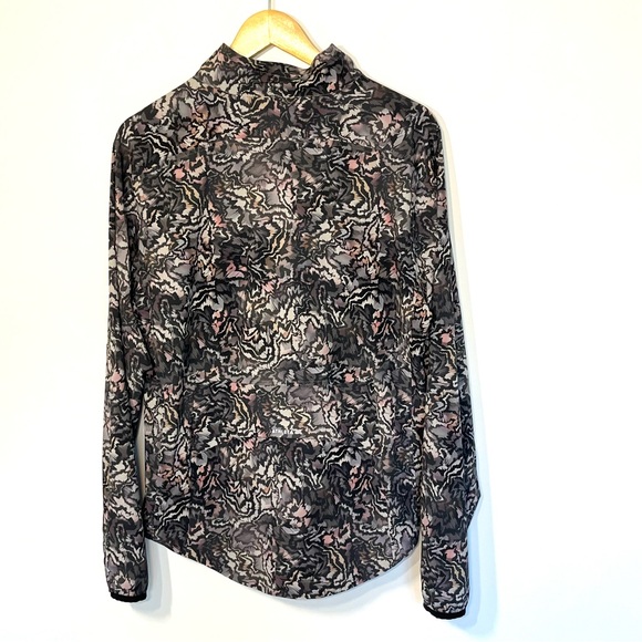 Athleta Run With It Jacket lightweight full zip, pockets mesh lining large - Picture 5 of 10